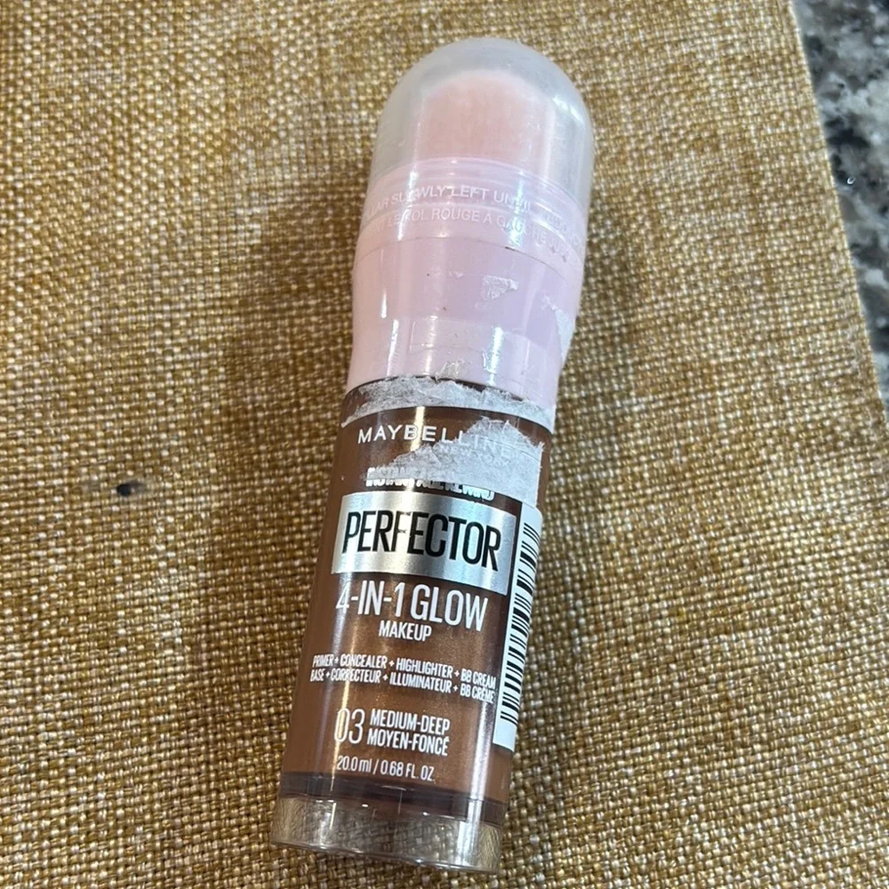 Maybelline Perfector 4-in-1 Glow Makeup - Medium Deep - Picture 1 of 1